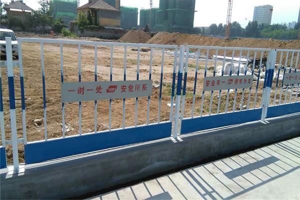 西湖蓝白基坑护栏